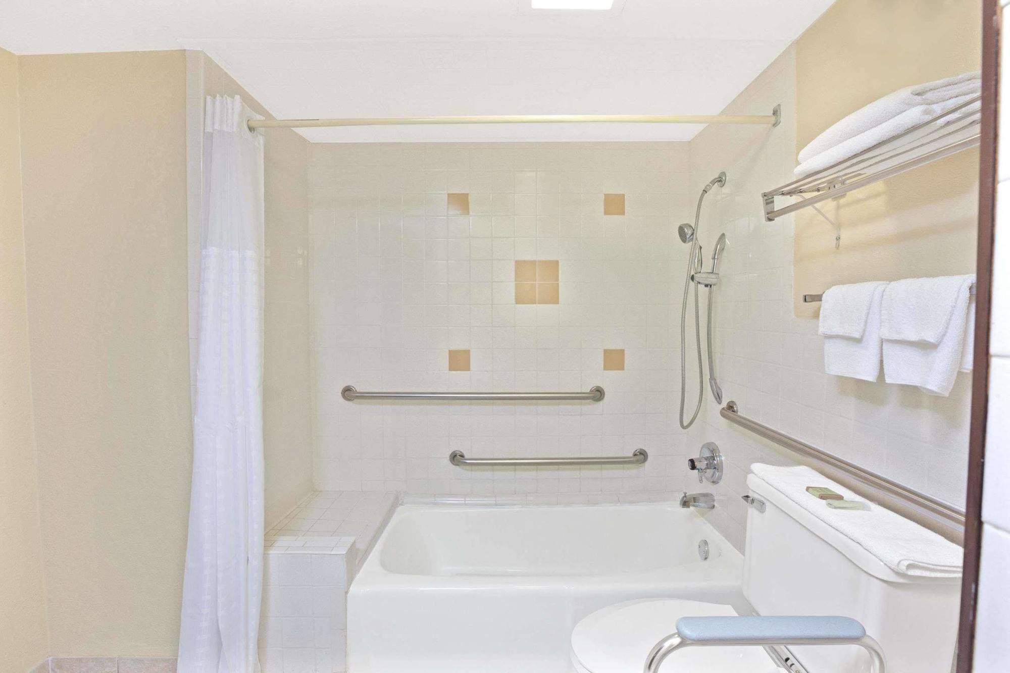 מלון Super 8 By Wyndham שוני מראה חיצוני תמונה